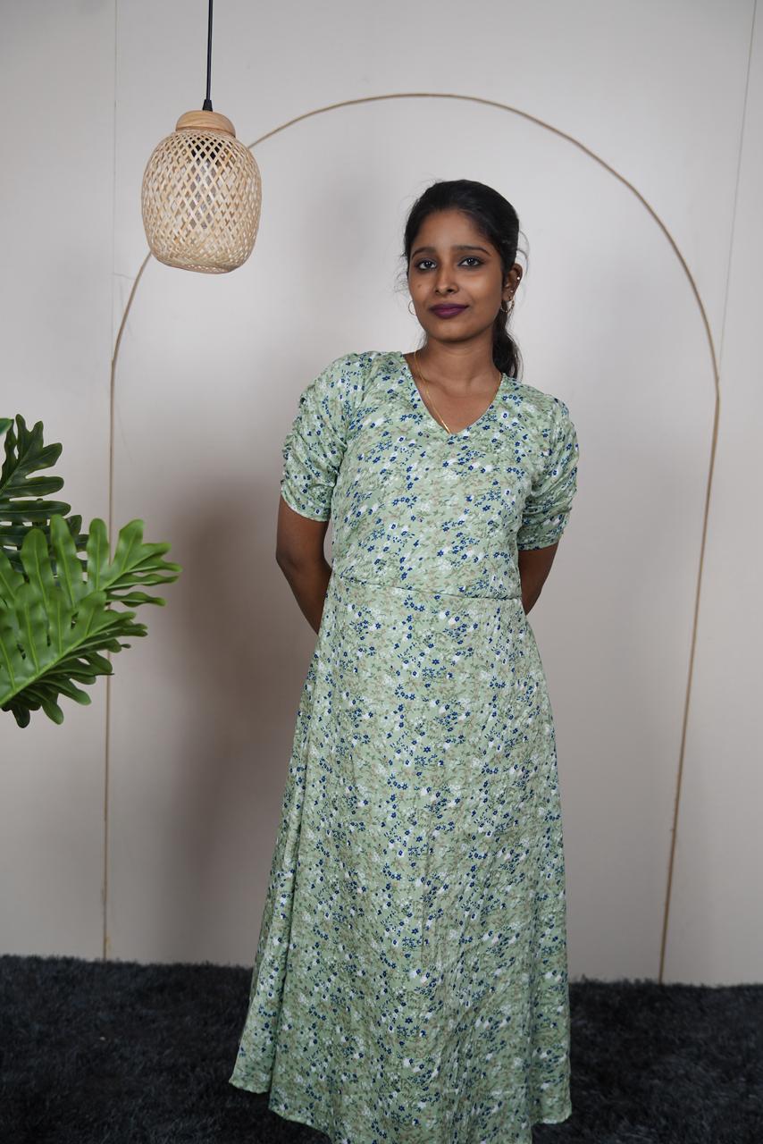 Tiny Floral Delta Premium Maxi Dress